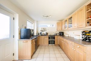 Photo 33- click for photo gallery